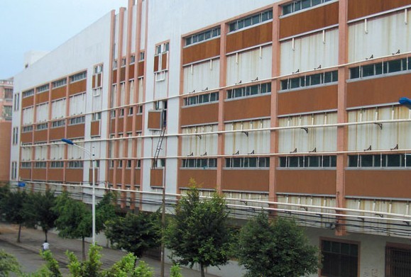 天氣越熱水簾降溫效果越明顯！